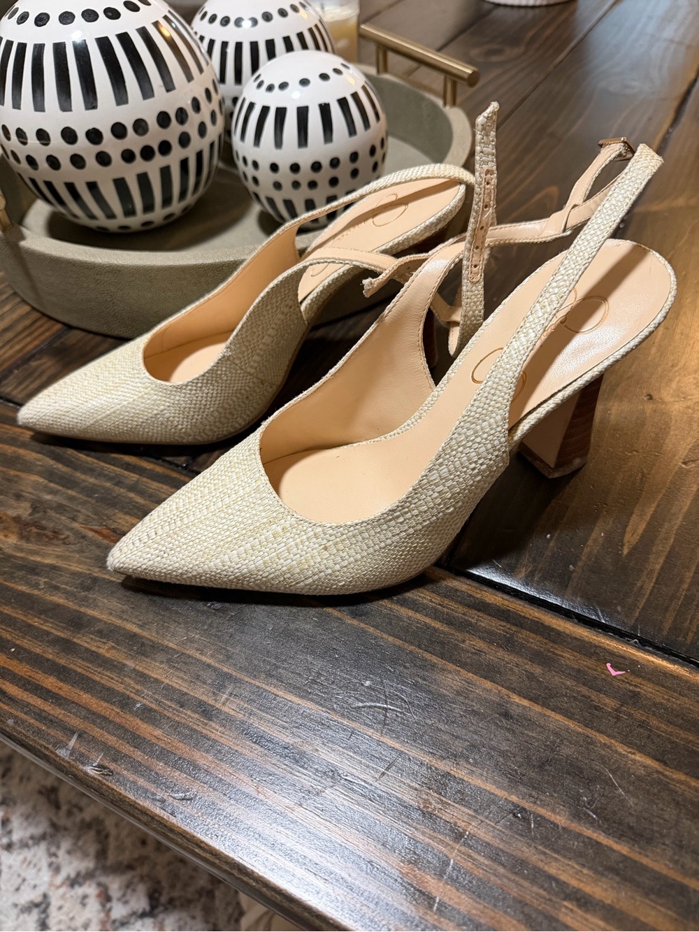 Jessica Simpson Cream Pointed-Toe Slingback Block Heels